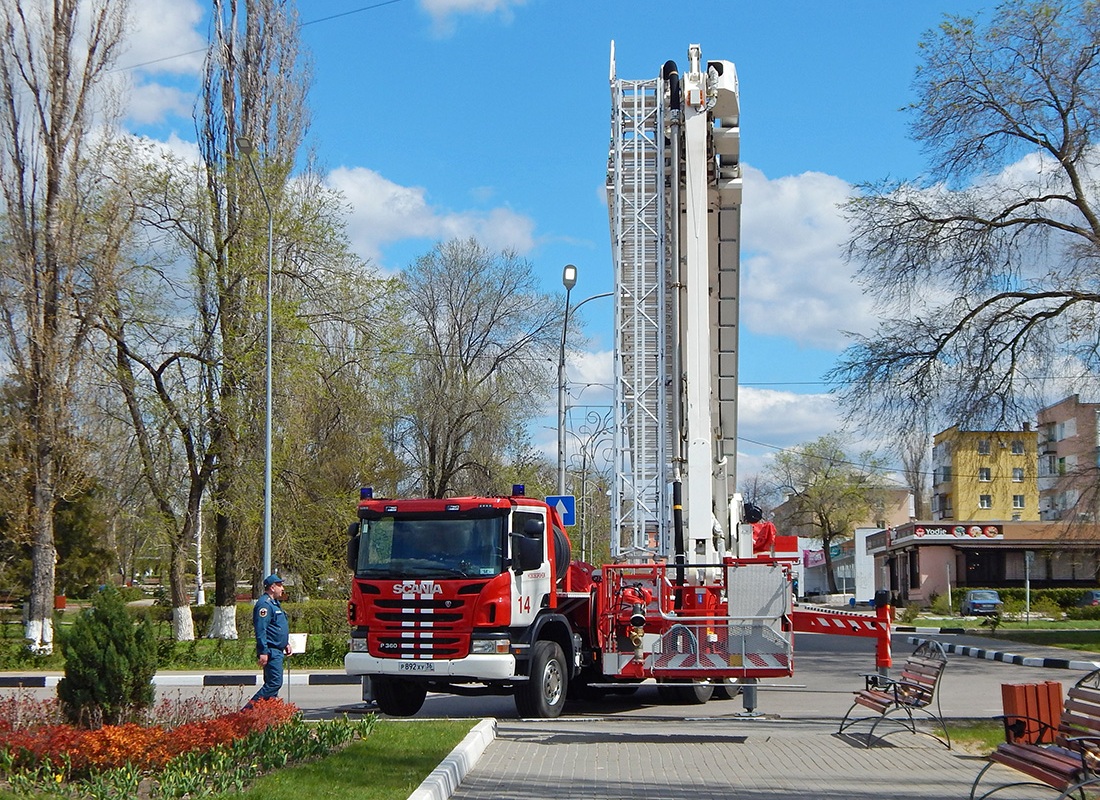 Воронежская область, № Р 892 ХУ 36 — Scania ('2011) P360