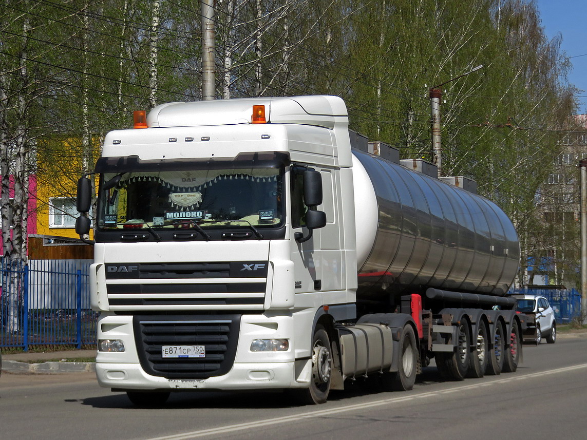 Московская область, № Е 871 СР 750 — DAF XF105 FT