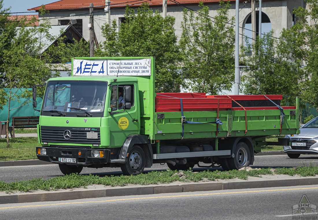 Алматы, № 832 CZ 02 — Mercedes-Benz LK 814