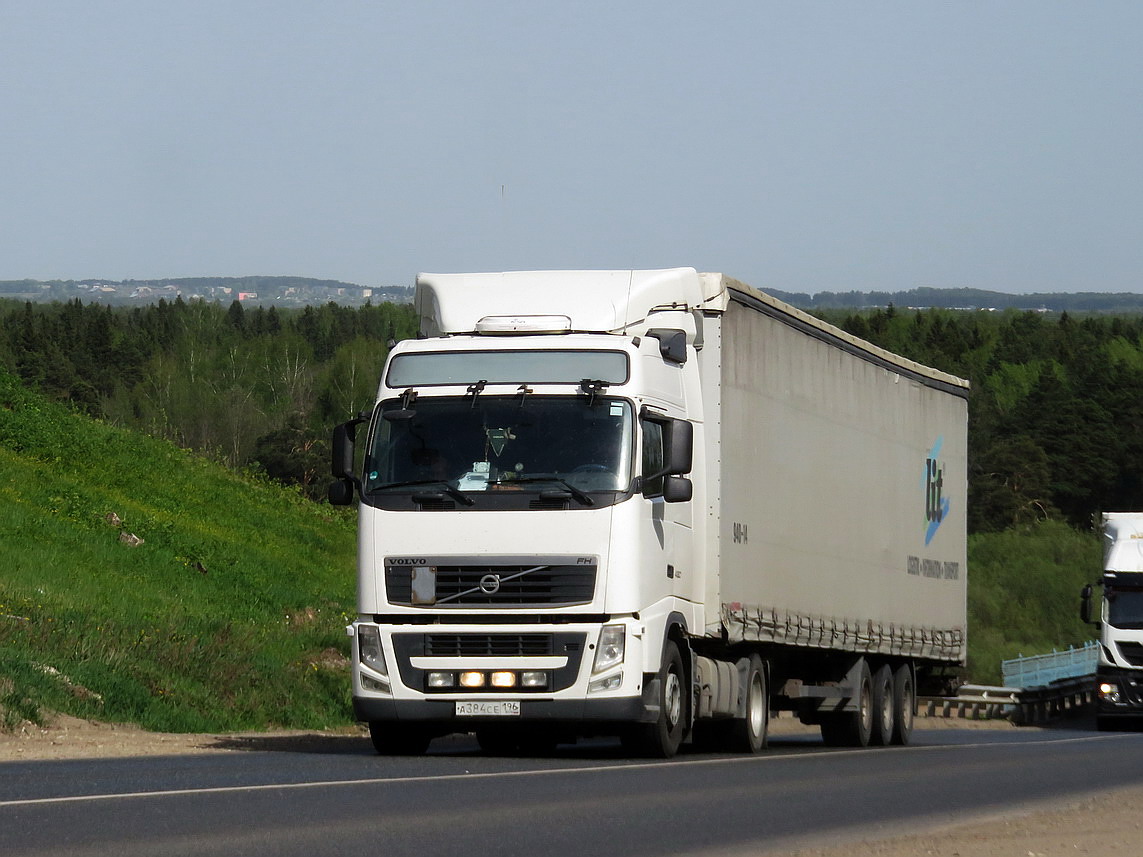 Свердловская область, № А 384 СЕ 196 — Volvo ('2008) FH.420