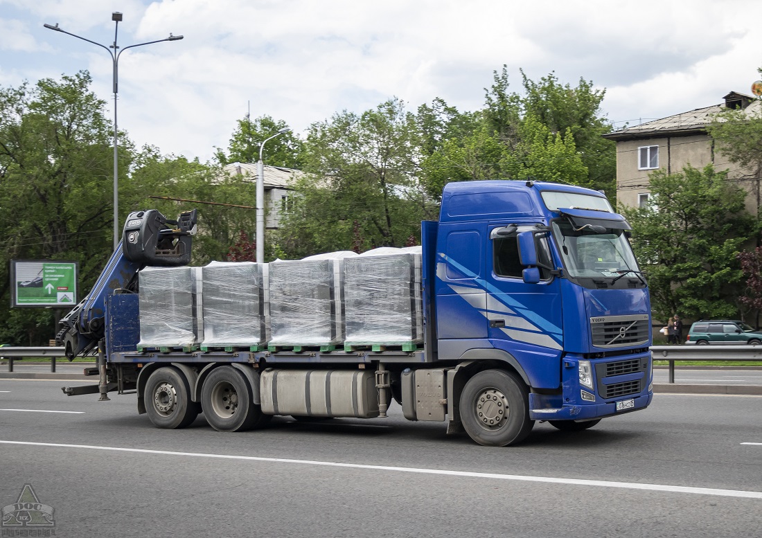 Алматинская область, № 076 HCZ 05 — Volvo ('2008) FH.540