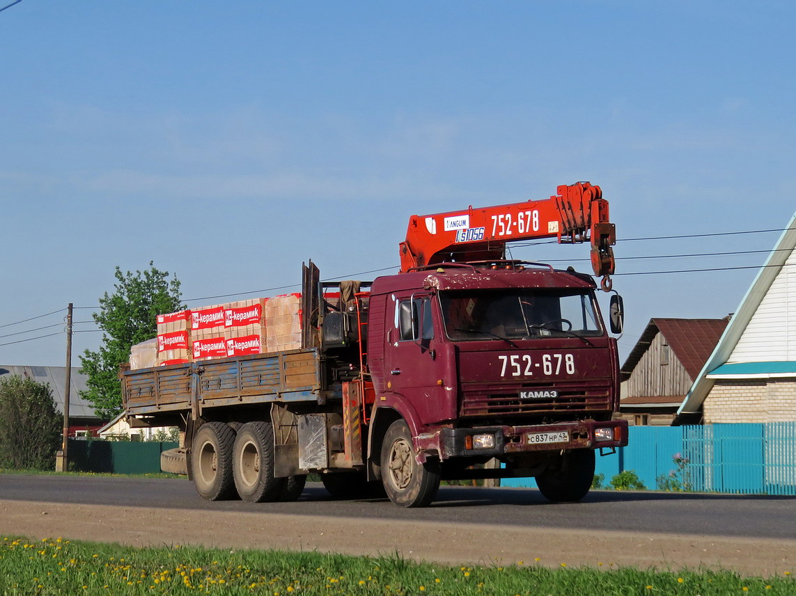 Кировская область, № С 837 НР 43 — КамАЗ-53212