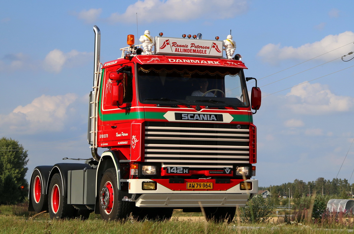 Дания, № AW 79 964 — Scania (II) R142H