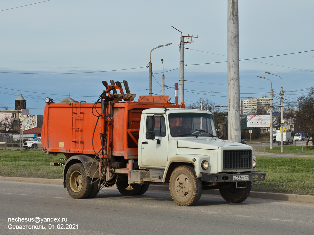 Севастополь, № А 332 РК 92 — ГАЗ-3309