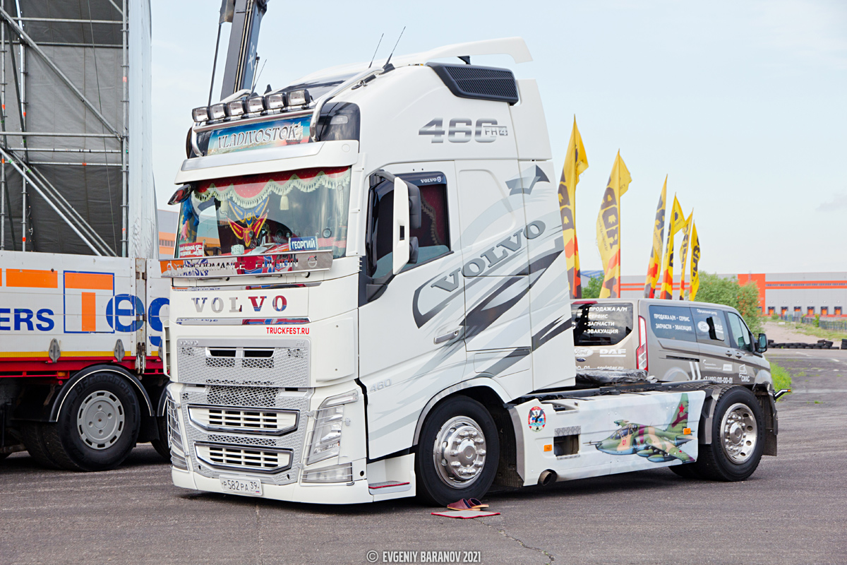 Московская область, № Р 582 РА 39 — Volvo ('2012) FH.460; Московская область — Фестиваль Truckfest 2021 — май