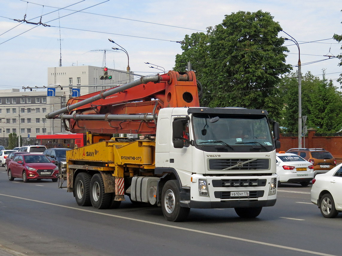 Татарстан, № У 610 НТ 116 — Volvo ('2002) FM12.400