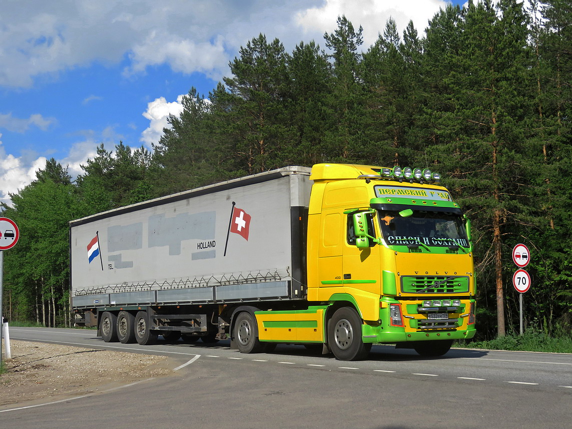 Пермский край, № Е 532 ЕМ 159 — Volvo ('2002) FH12.460