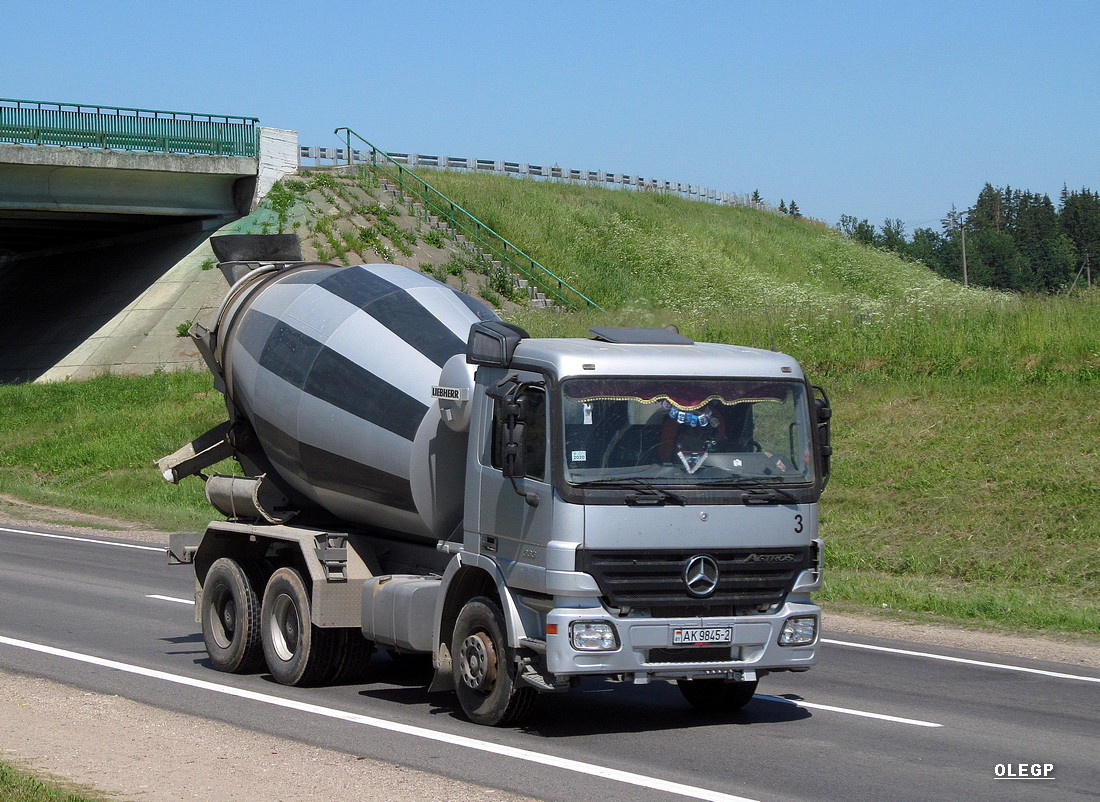 Витебская область, № 3 — Mercedes-Benz Actros ('2003) 3332