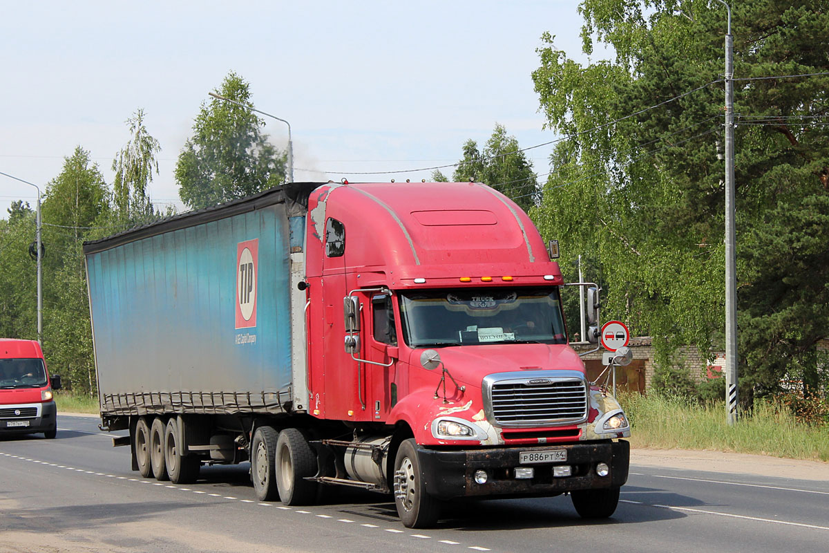 Саратовская область, № Р 886 РТ 64 — Freightliner Columbia