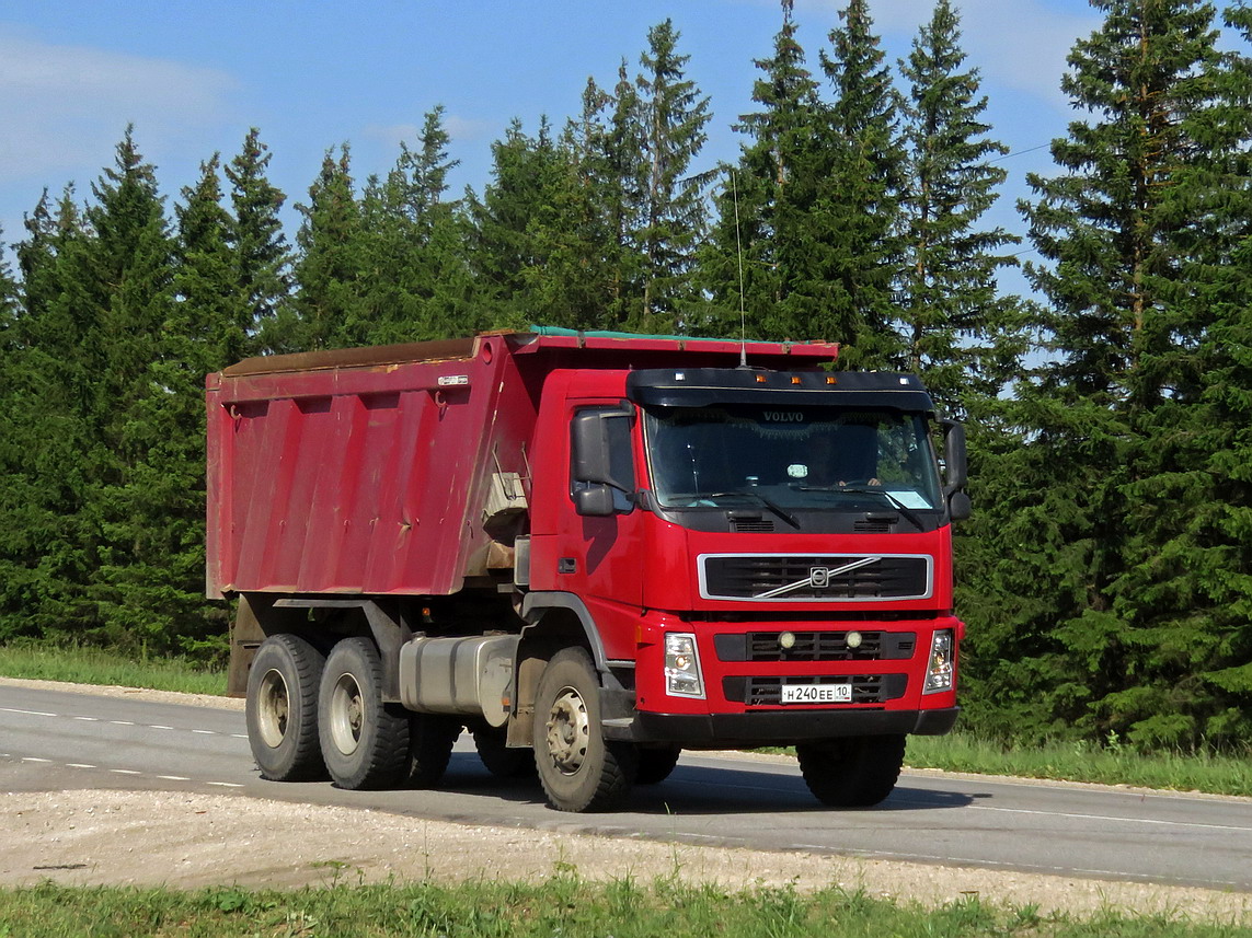 Карелия, № Н 240 ЕЕ 10 — Volvo ('2002) FM-Series