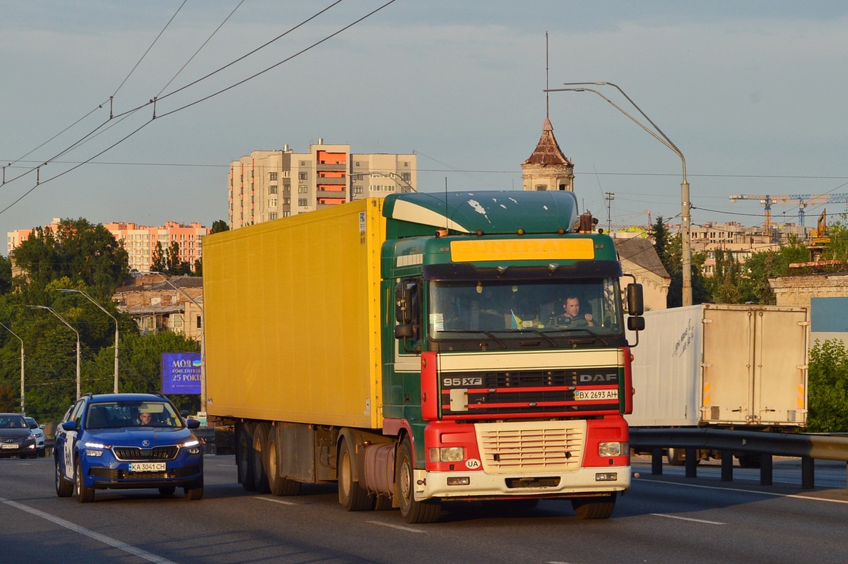 Хмельницкая область, № ВХ 2693 АН — DAF XF95 FT