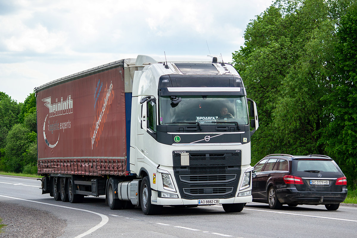 Закарпатская область, № АО 8882 СВ — Volvo ('2012) FH.500