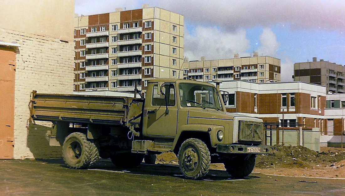 Санкт-Петербург, № Х 6762 СР — ГАЗ-4301