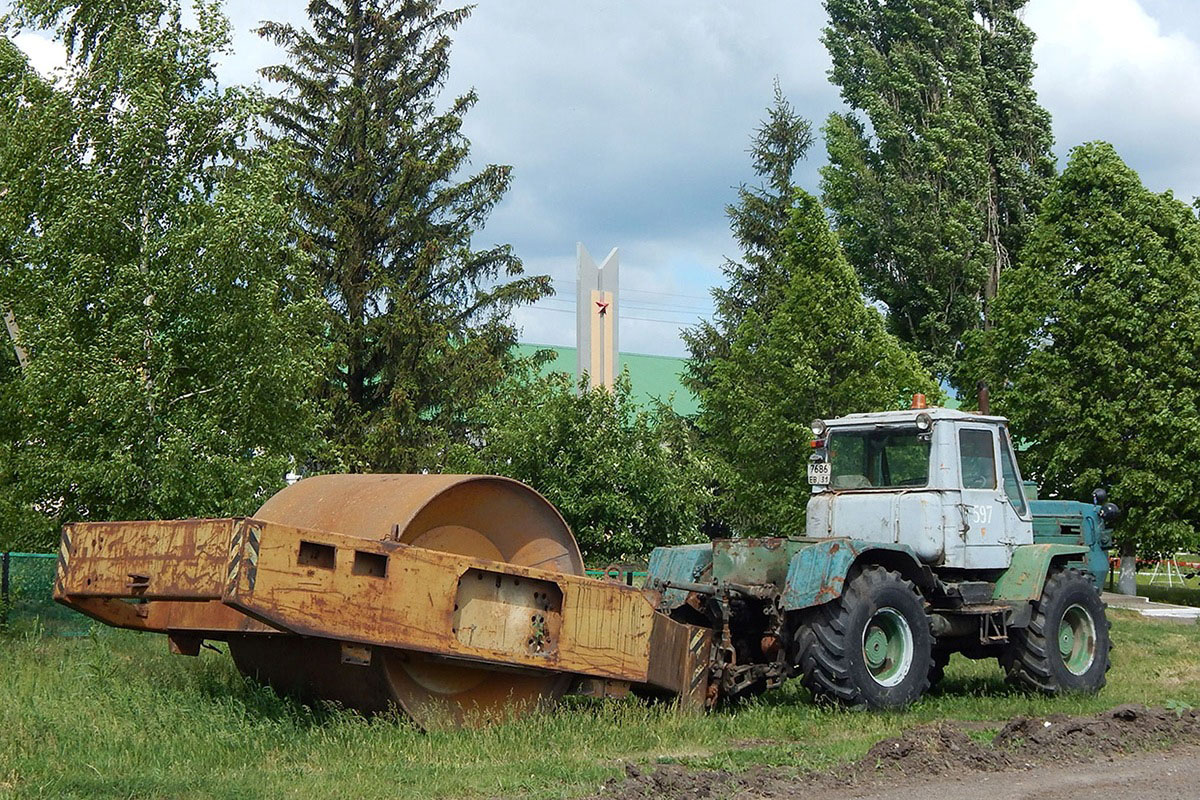 Белгородская область, № 7686 ЕВ 31 — Т-150К; Прицепы дорожные — Катки прицепные вальцовые (общая)