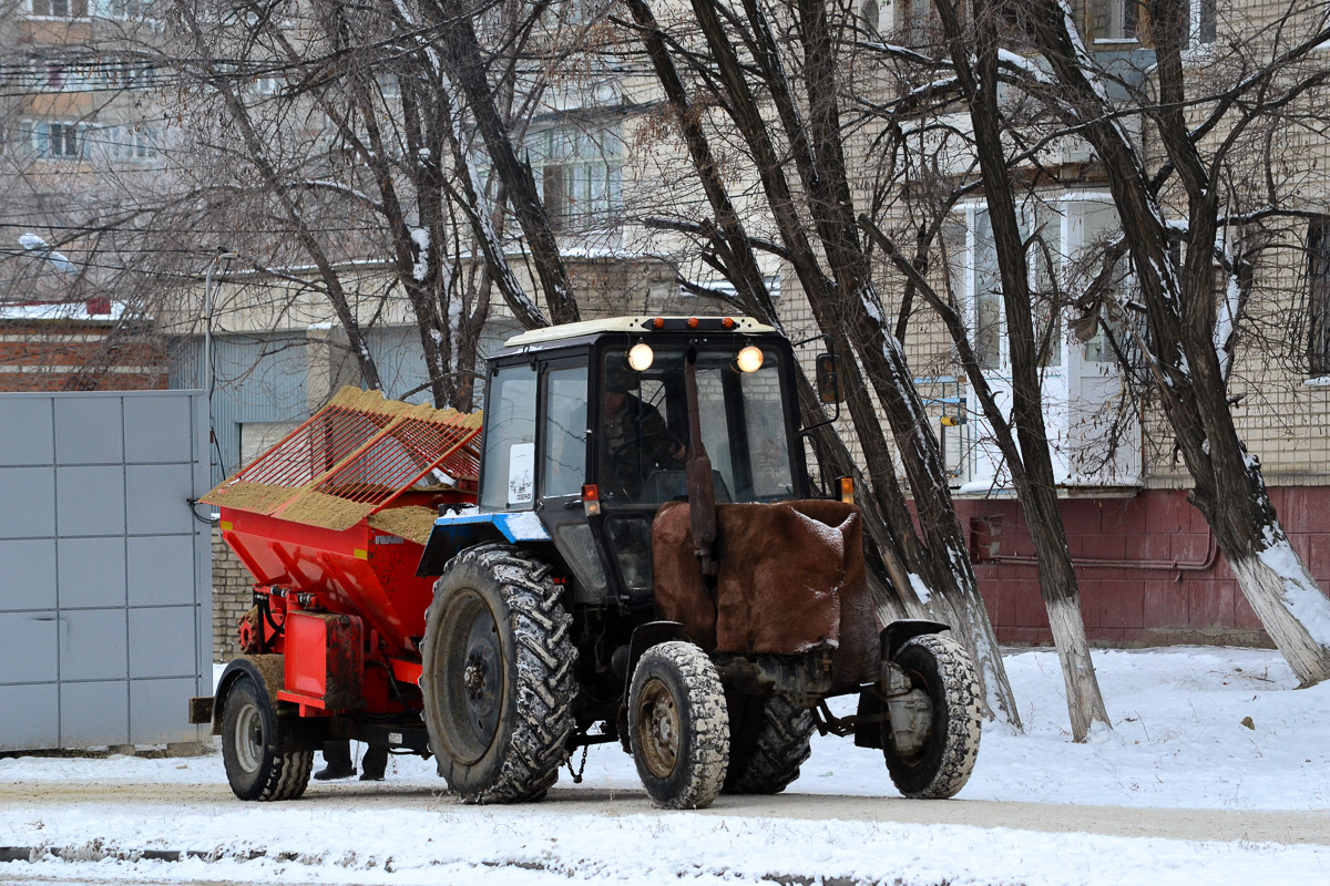 Волгоградская область, № 5028 ВН 34 —  Прочие модели; Волгоградская область, № 5264 ВН 34 — Беларус-82.1; Прицепы дорожные — Прицепы дорожные (общая)