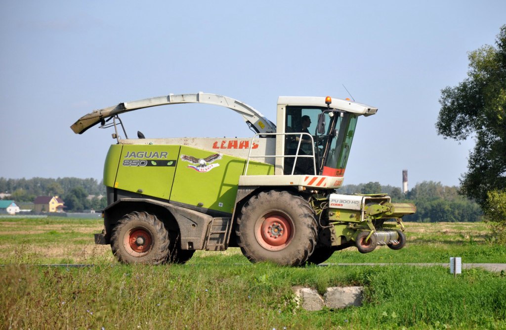 Рязанская область, № 7961 РТ 62 — Claas Jaguar 850