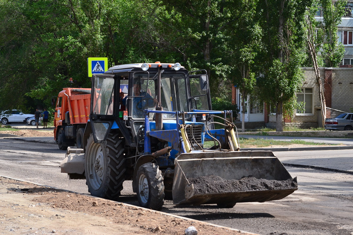 Волгоградская область, № 9537 ВН 34 — Беларус-82.1