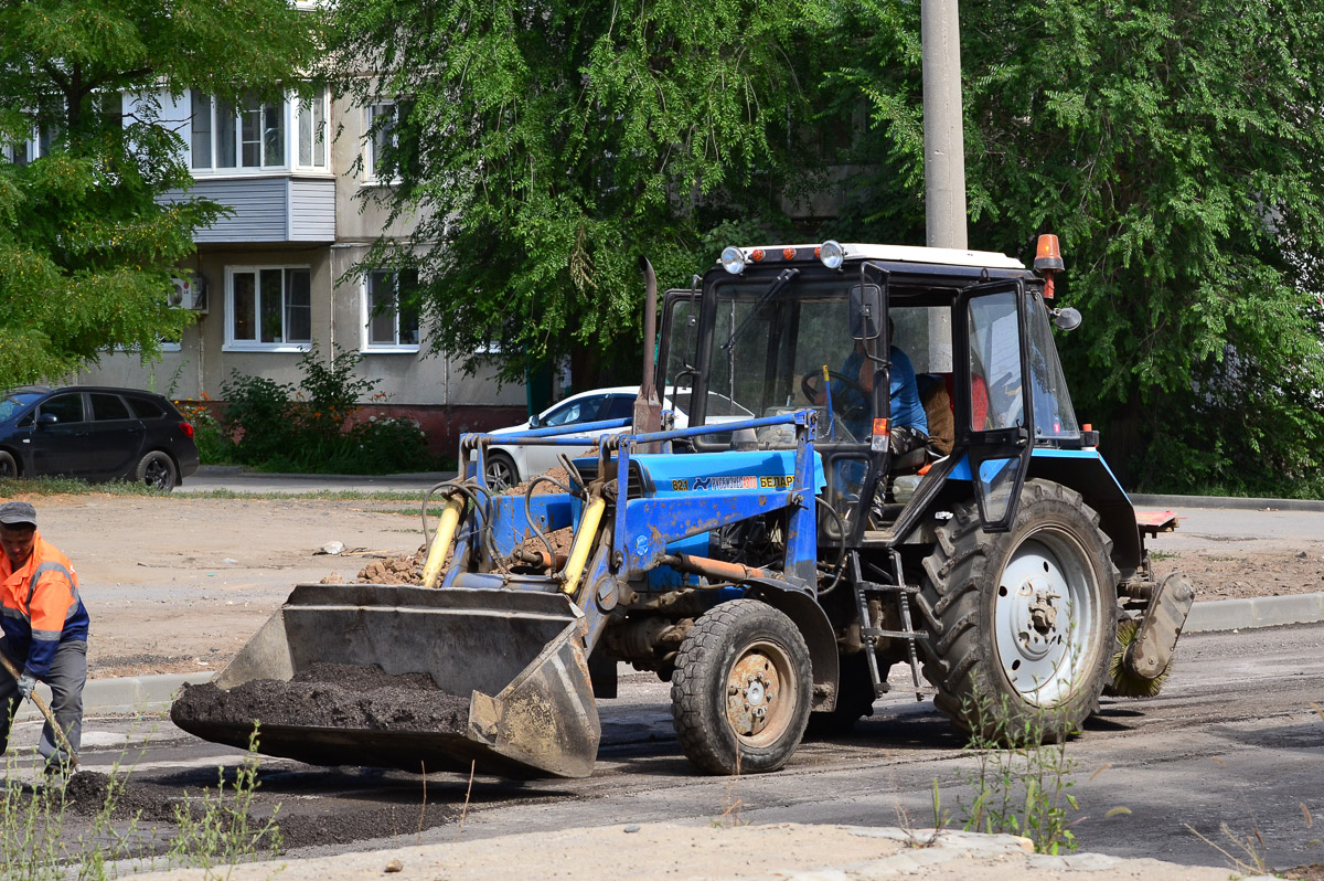 Волгоградская область, № 9537 ВН 34 — Беларус-82.1