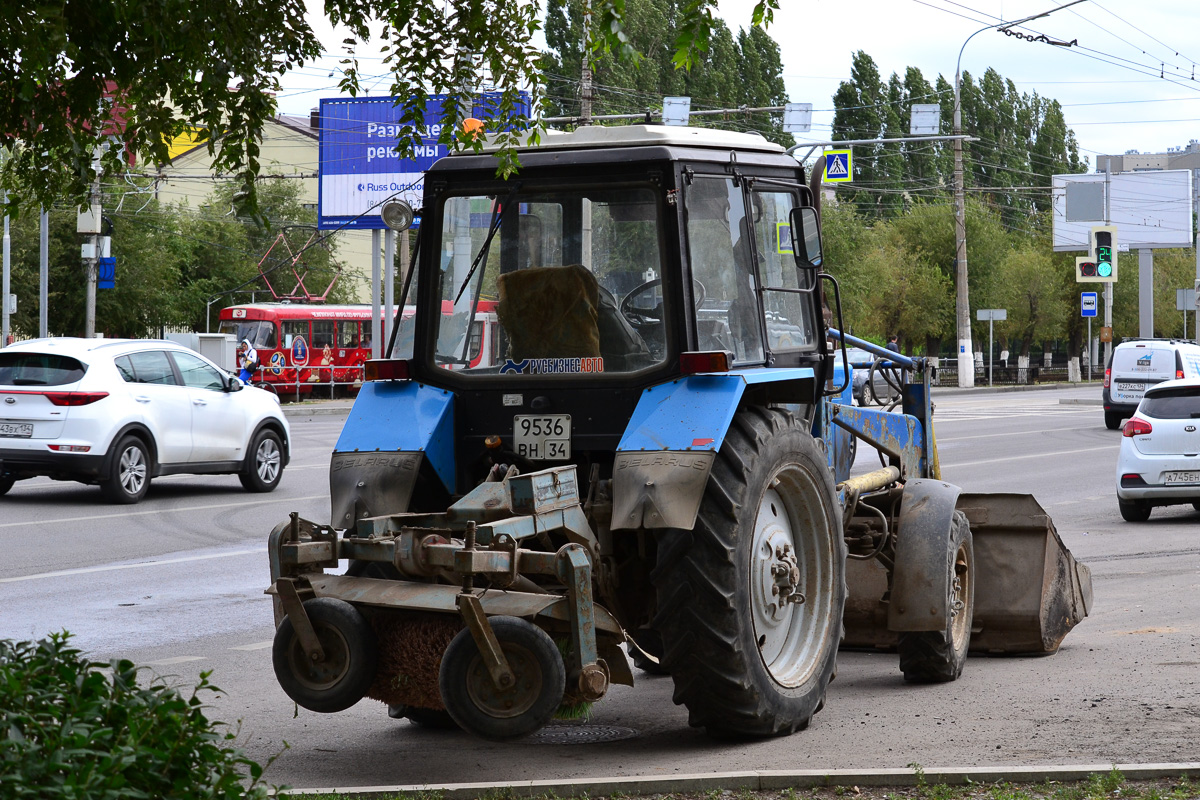 Волгоградская область, № 9536 ВН 34 — Беларус-82.1