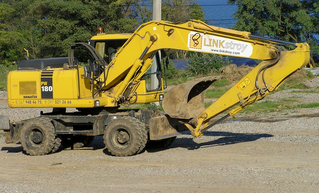 Одесская область, № 02715 ВН — Komatsu PW180