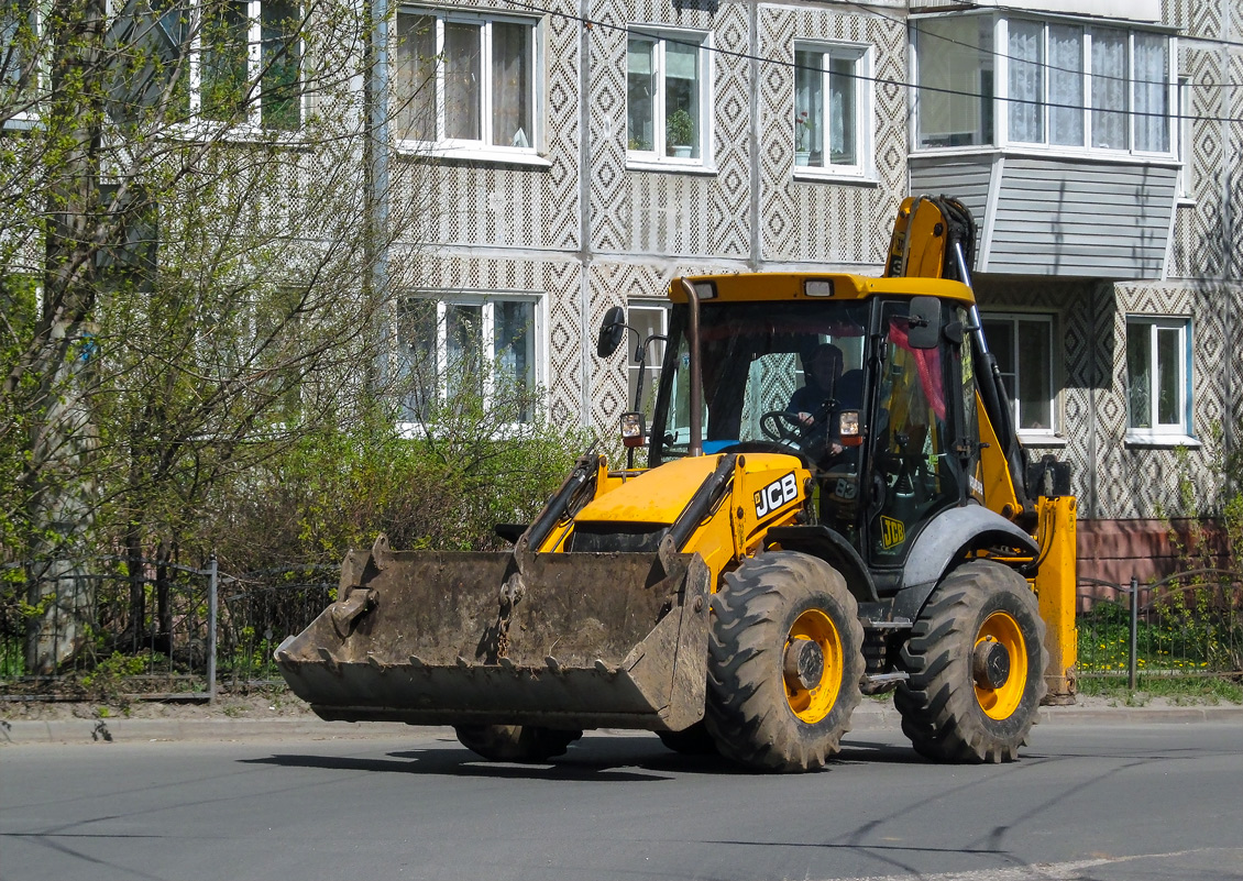 Калужская область, № 8354 КР 40 — JCB 3CX