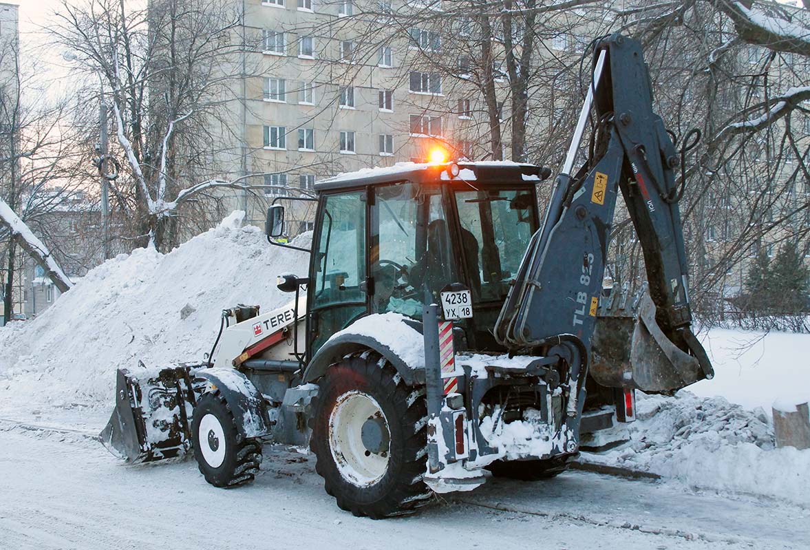 Удмуртия, № 4238 УХ 18 — Terex TLB-825