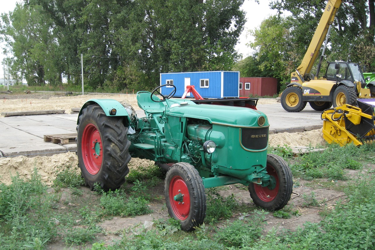 Киевская область, № (UA10) Б/Н СТ 0032 — Deutz (общая модель)