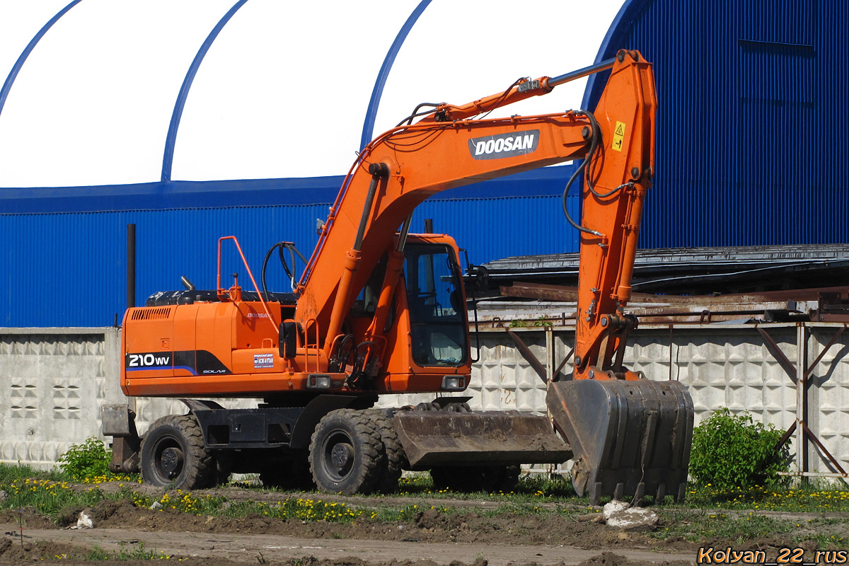 Алтайский край, № 6677 ЕА 22 — Doosan DX210W