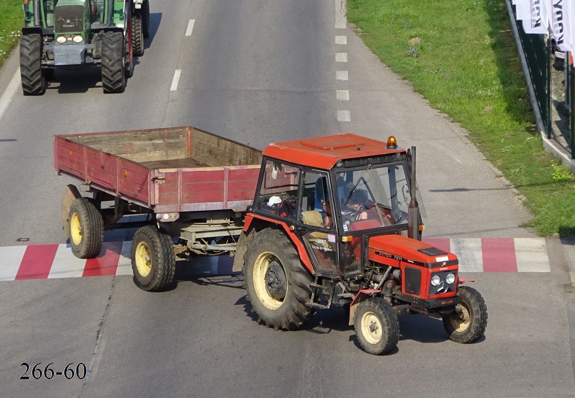 Словакия, № LV-897AD — Zetor 7211