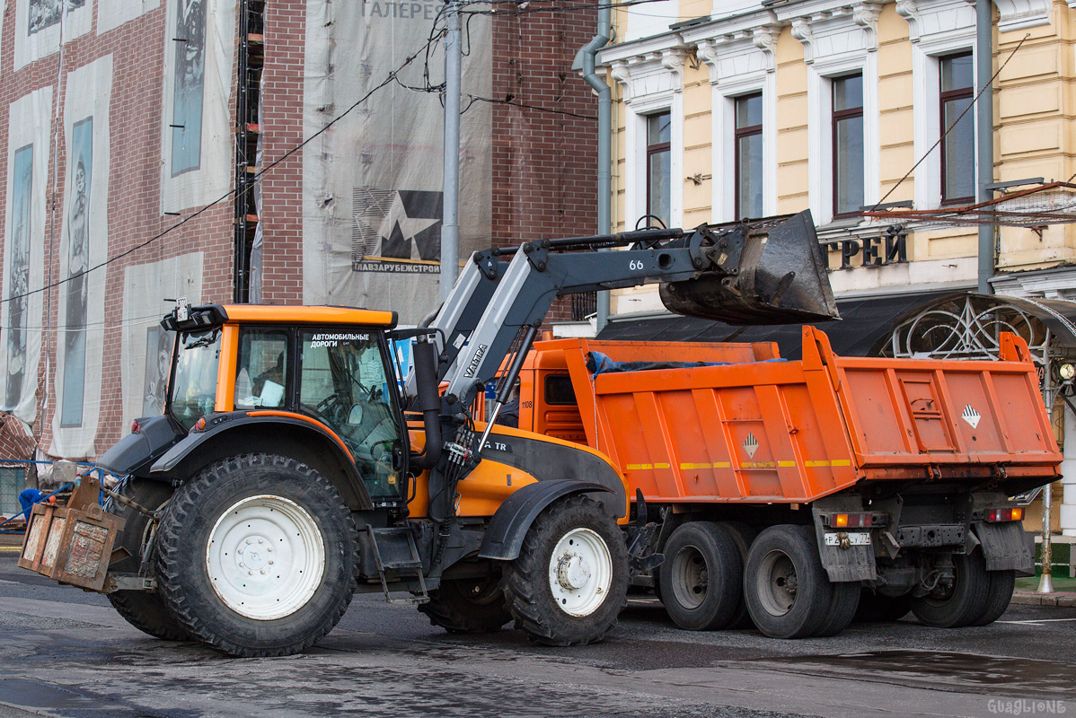 Москва, № 8772 НА 77 — Valtra (общая модель)