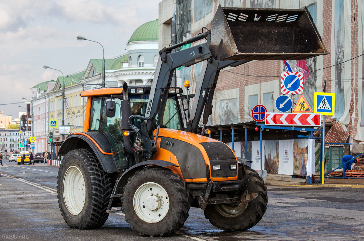 Москва, № 8772 НА 77 — Valtra (общая модель)