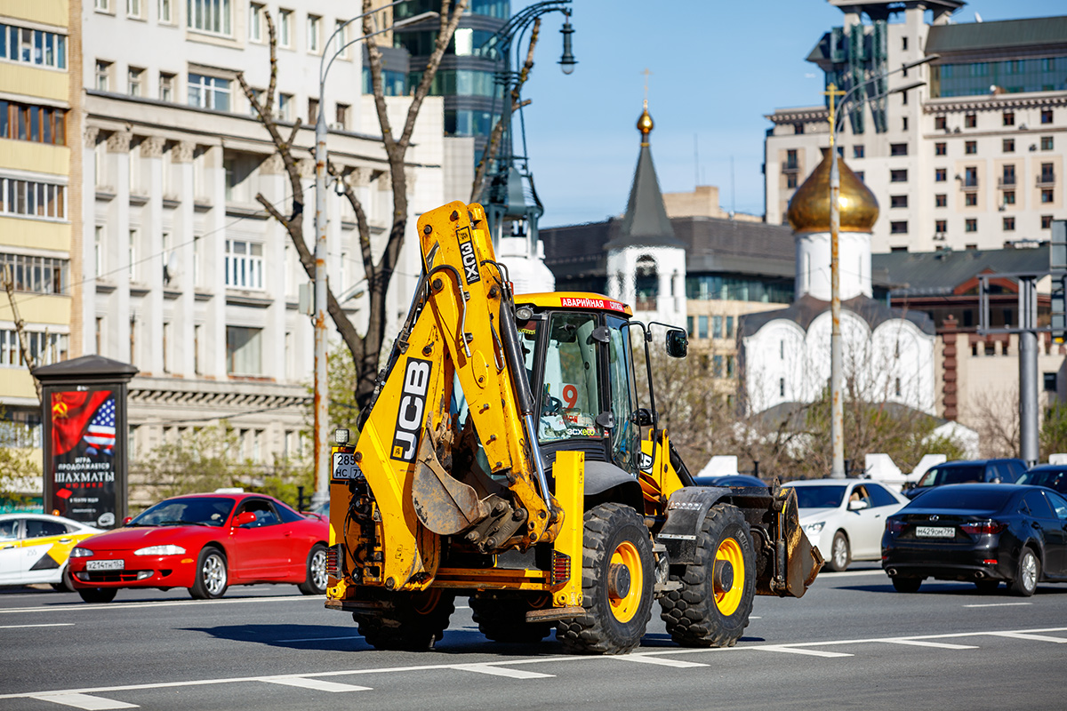 Москва, № 2857 НС 77 — JCB 3CX