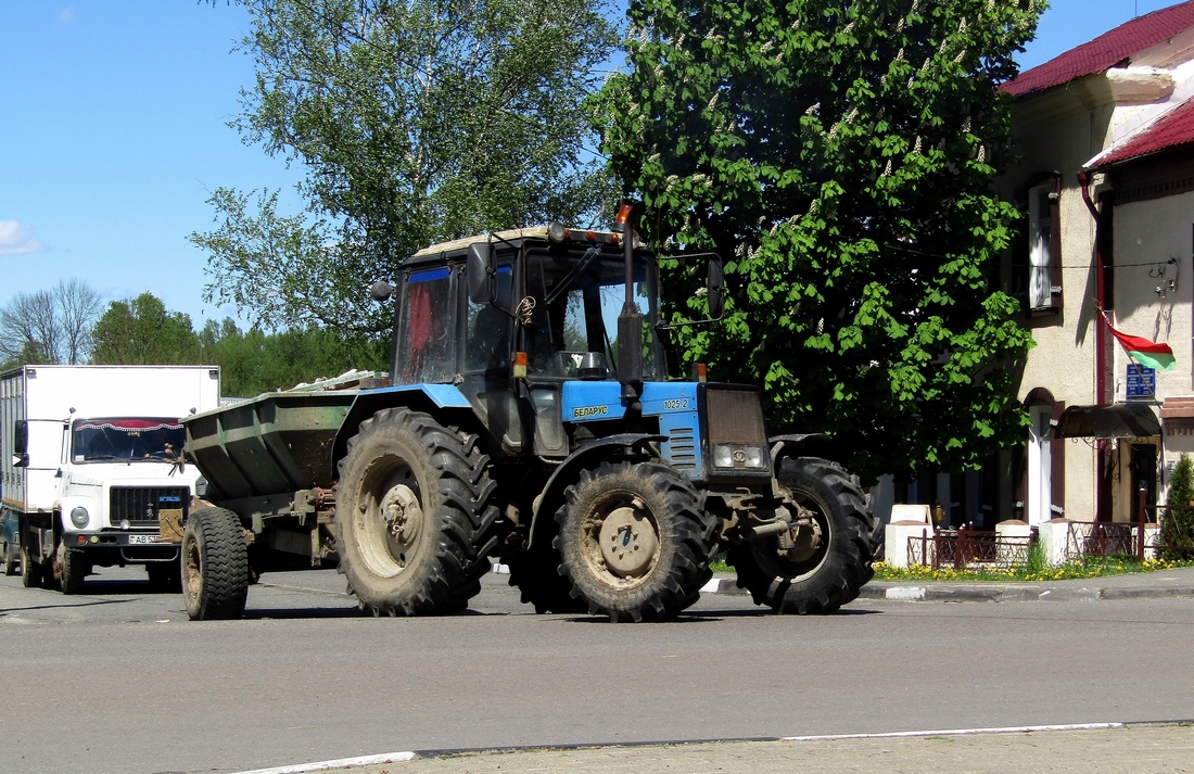 Могилёвская область, № 1489 — Беларус-1025.2; Прицепы сельскохозяйственные — Разбрасыватели твёрдых удобрений (общая)