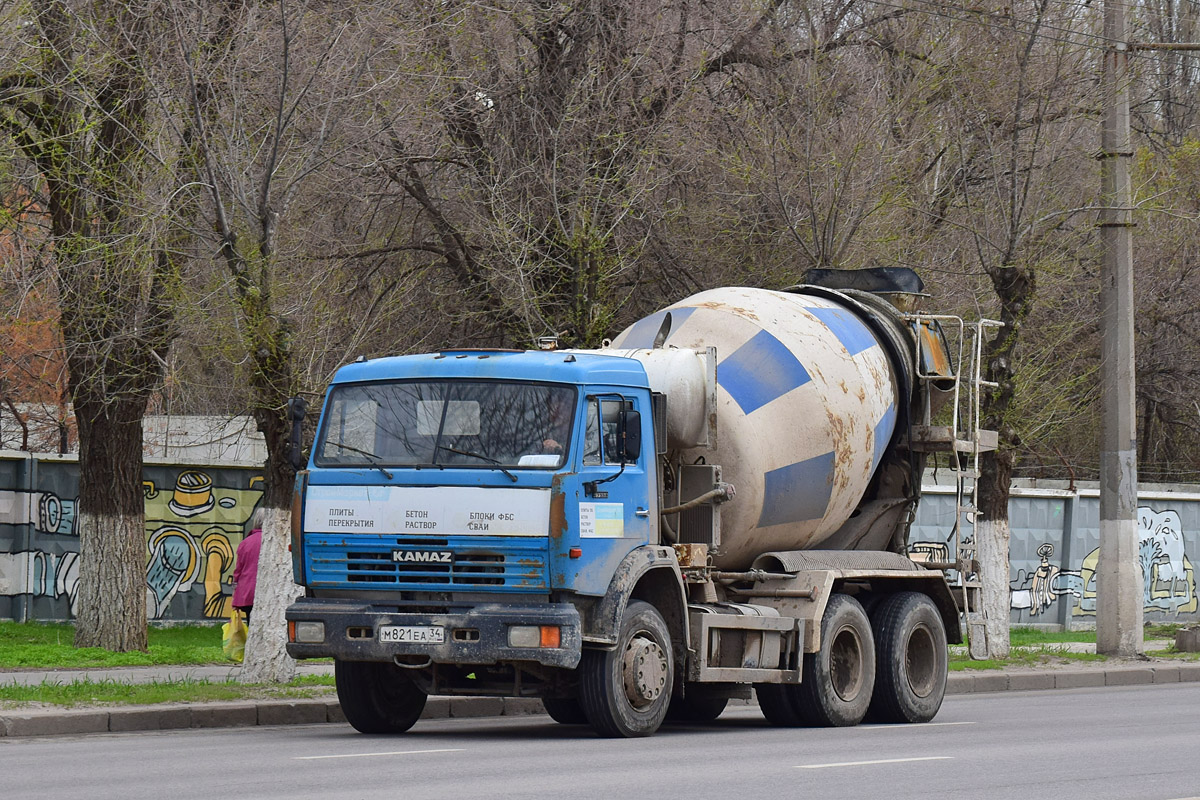 Волгоградская область, № М 821 ЕА 34 — КамАЗ-53229-15 [53229R]