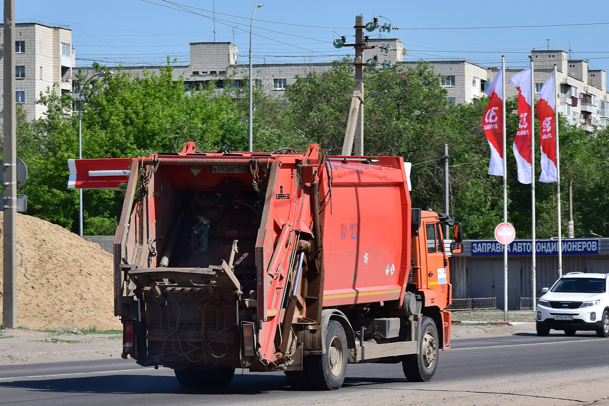 Волгоградская область, № В 593 ВВ 134 — КамАЗ-53605-L4(19)