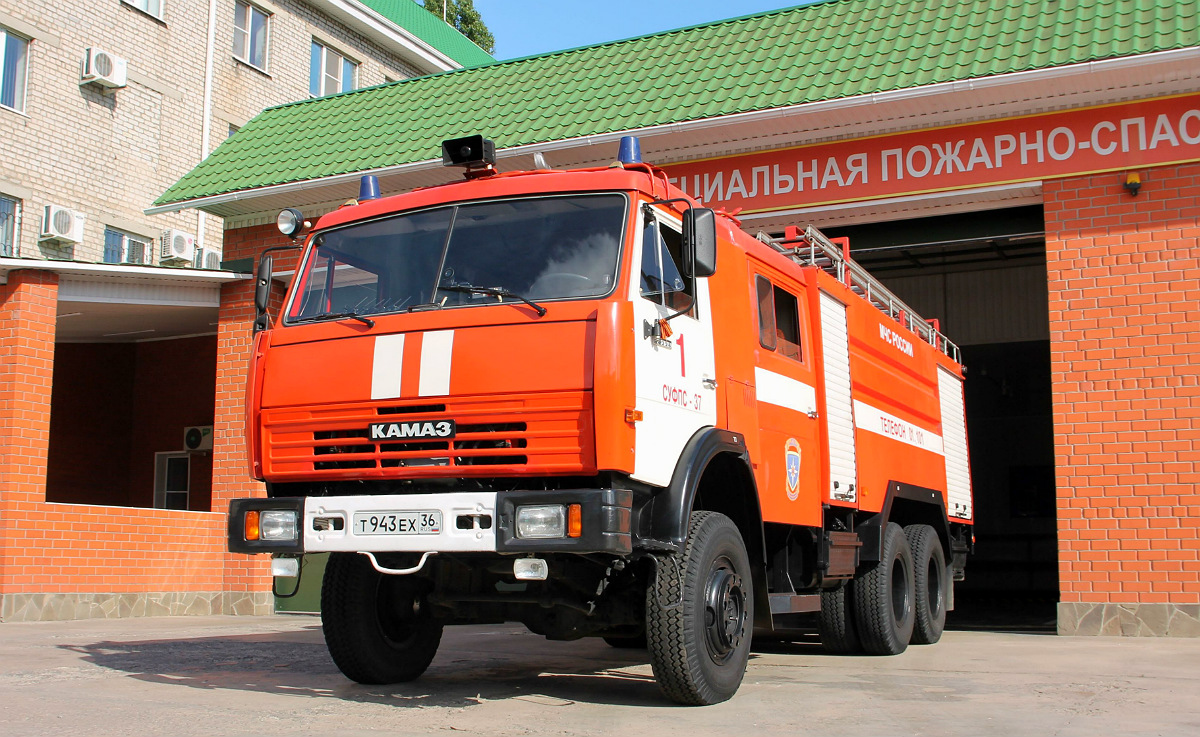 Воронежская область, № Т 943 ЕХ 36 — КамАЗ-53228-02 [53228C]