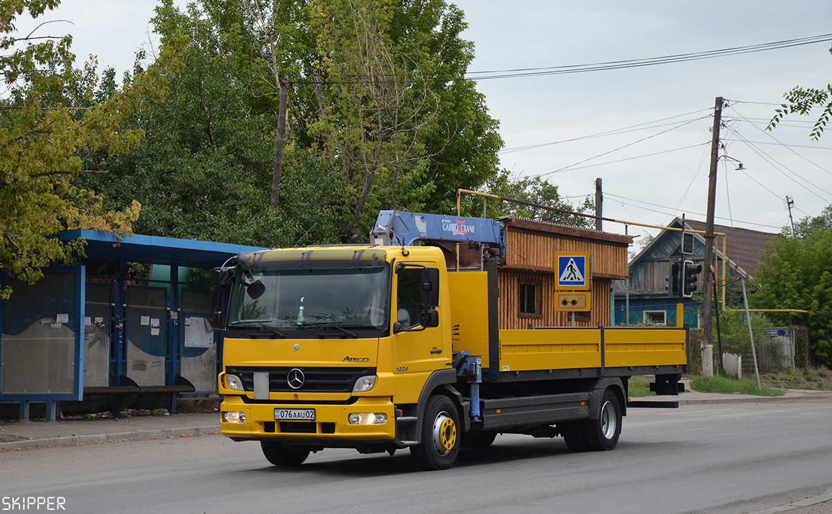 Алматы, № 076 AAU 02 — Mercedes-Benz Atego 1224