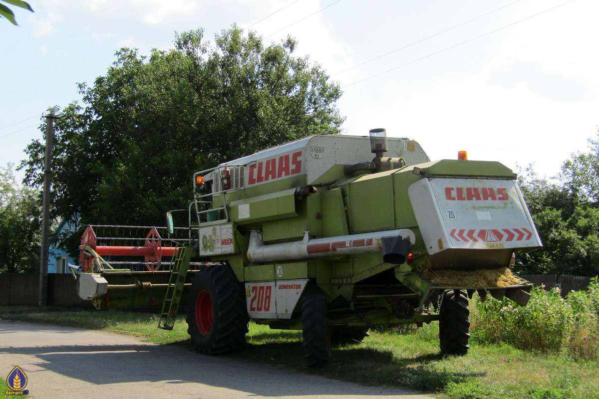 Полтавская область, № 01880 ВІ — Claas Mega 208