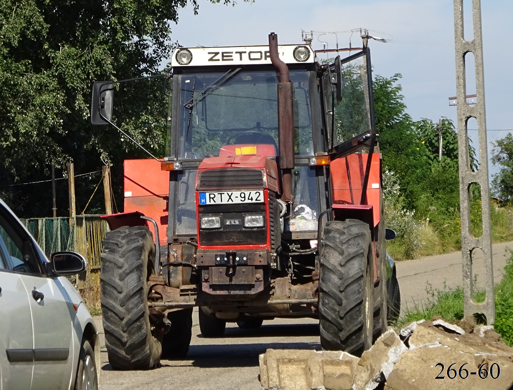 Венгрия, № RTX-942 — Zetor-ZTS 16245