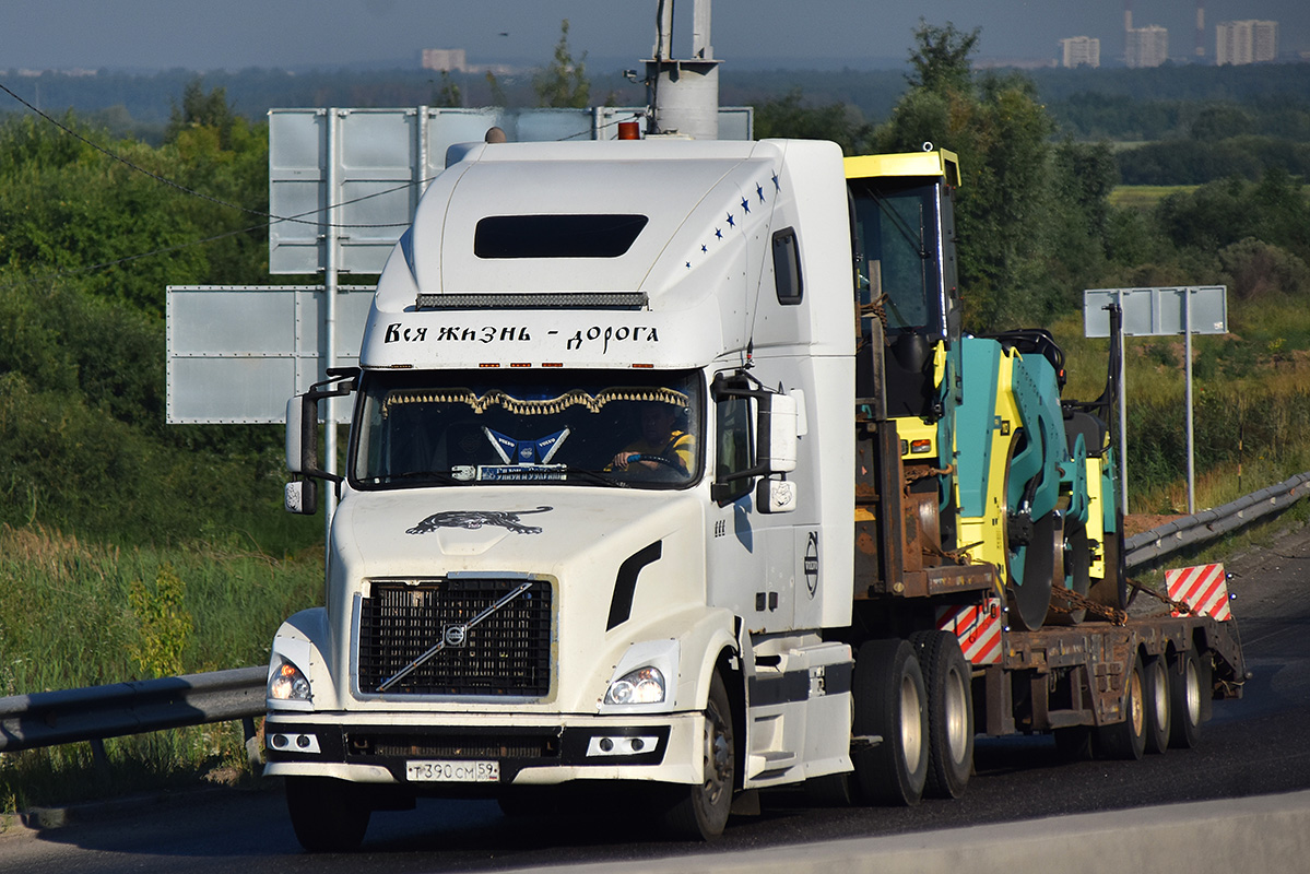 Пермский край, № Т 390 СМ 59 — Volvo VNL670