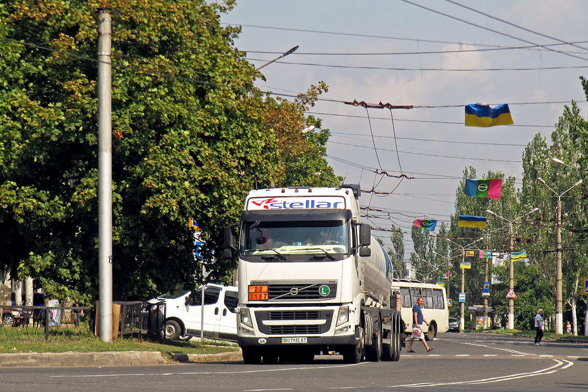 Тернопольская область, № ВО 7932 АТ — Volvo ('2008) FH.460