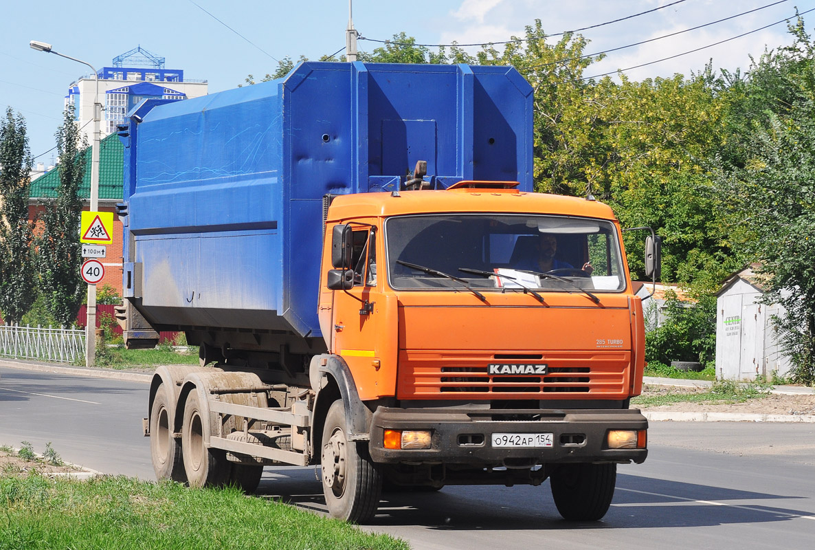 Омская область, № О 942 АР 154 — КамАЗ-65115-D3(97)