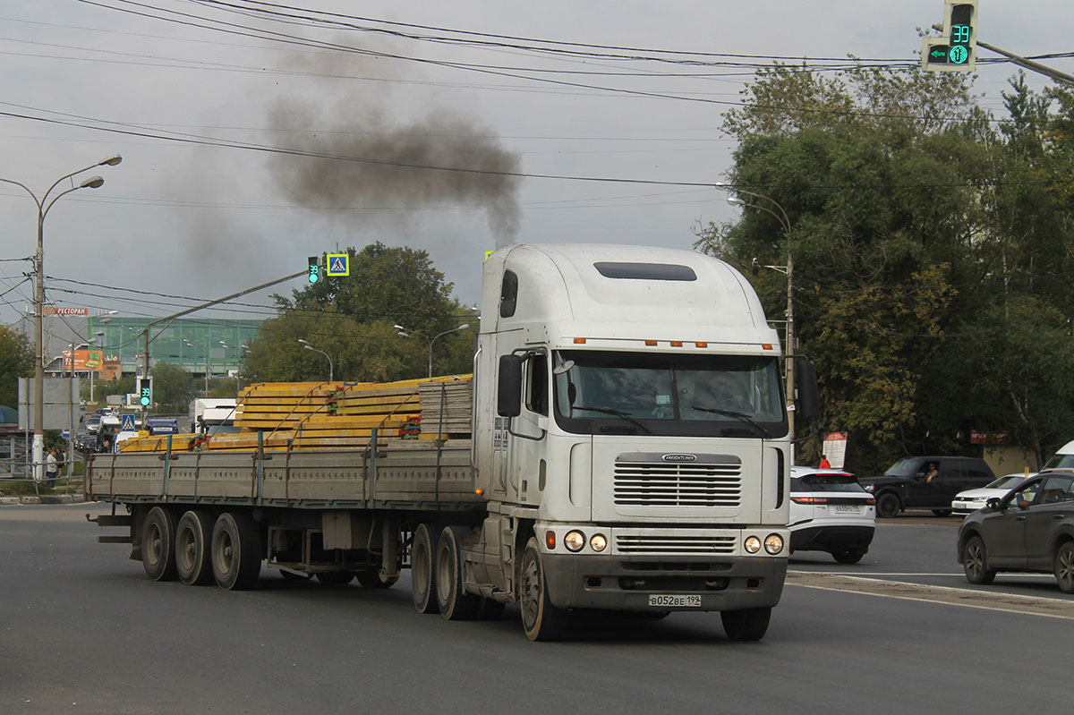 Москва, № В 052 ВЕ 199 — Freightliner Argosy