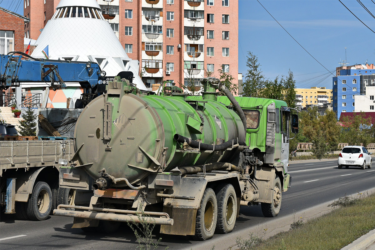 Саха (Якутия), № А 853 ЕН 14 — Hino FR