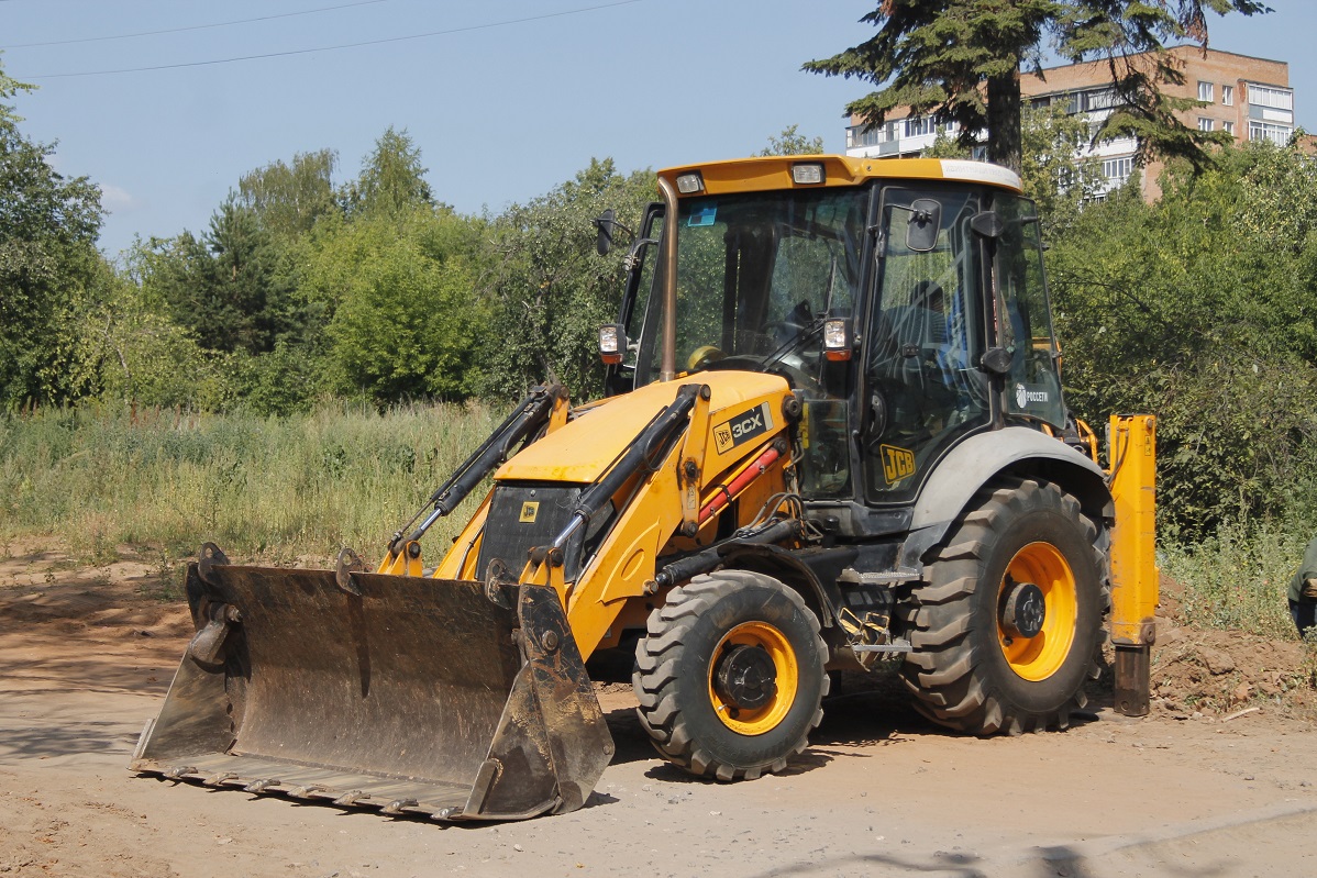 Удмуртия, № 9102 УС 18 — JCB 3CX