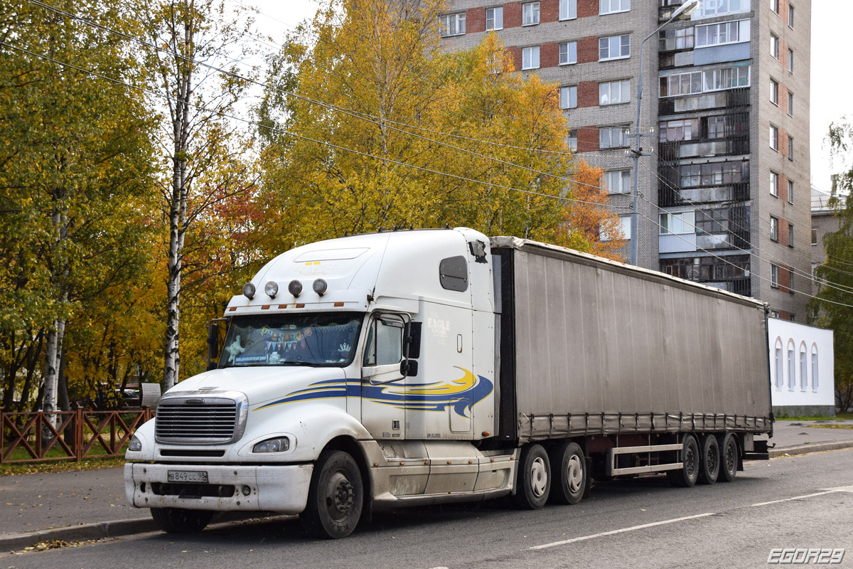 Архангельская область, № В 849 СС 98 — Freightliner Columbia