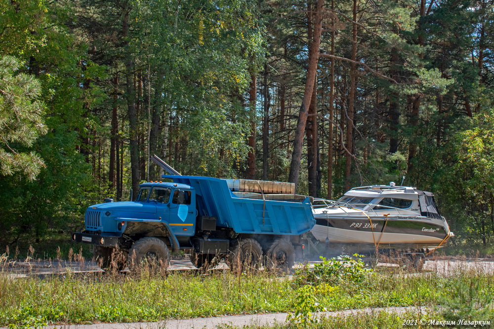 Рязанская область, № М 402 АМ 62 — Урал-55571-40