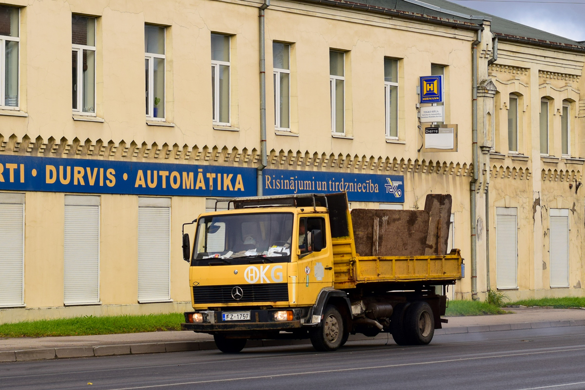 Латвия, № FZ-1757 — Mercedes-Benz LK 817