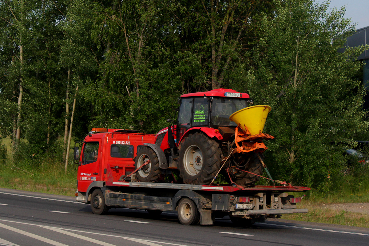 Литва, № LIS 906 — Mercedes-Benz Atego (общ.м); Литва, № T9258B —  Модель неизвестна