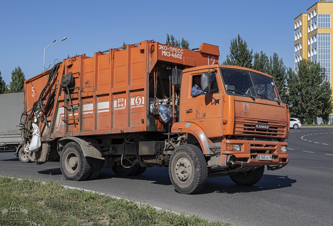 Восточно-Казахстанская область, № 065 AD 16 — КамАЗ-53605-15 [53605R]